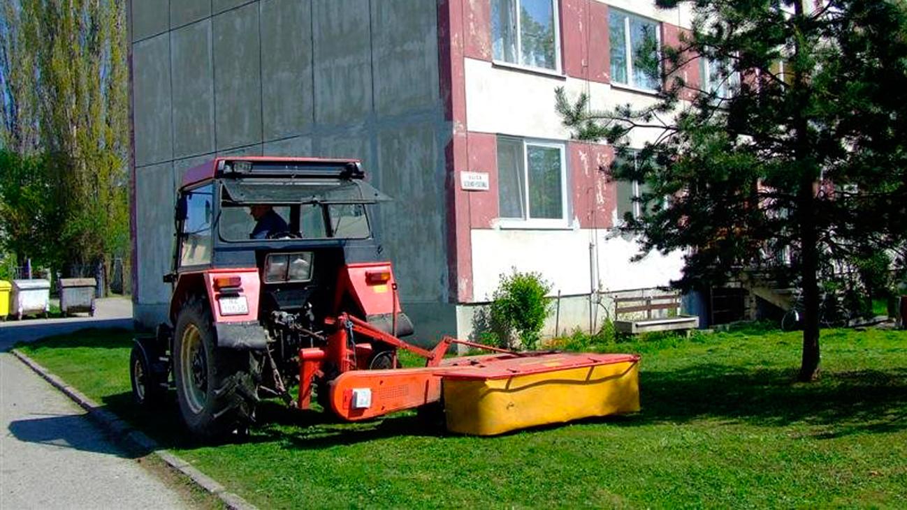 Obecné podniky sú medzi službami a ziskom