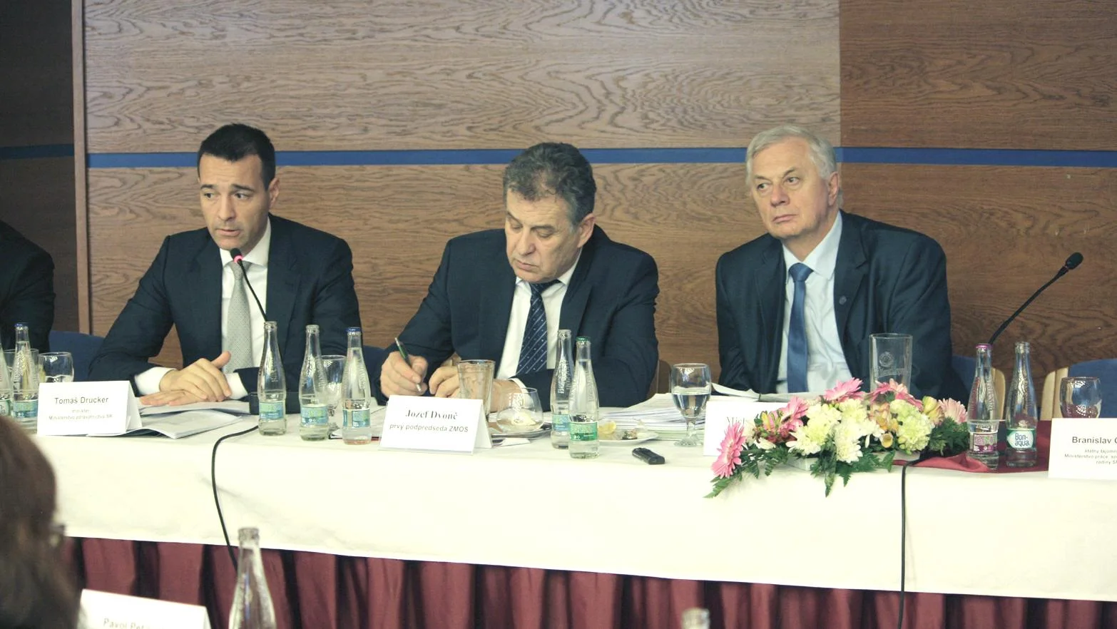  Minister zdravotníctva Tomáš Drucker na zasadaní Rady ZMOS