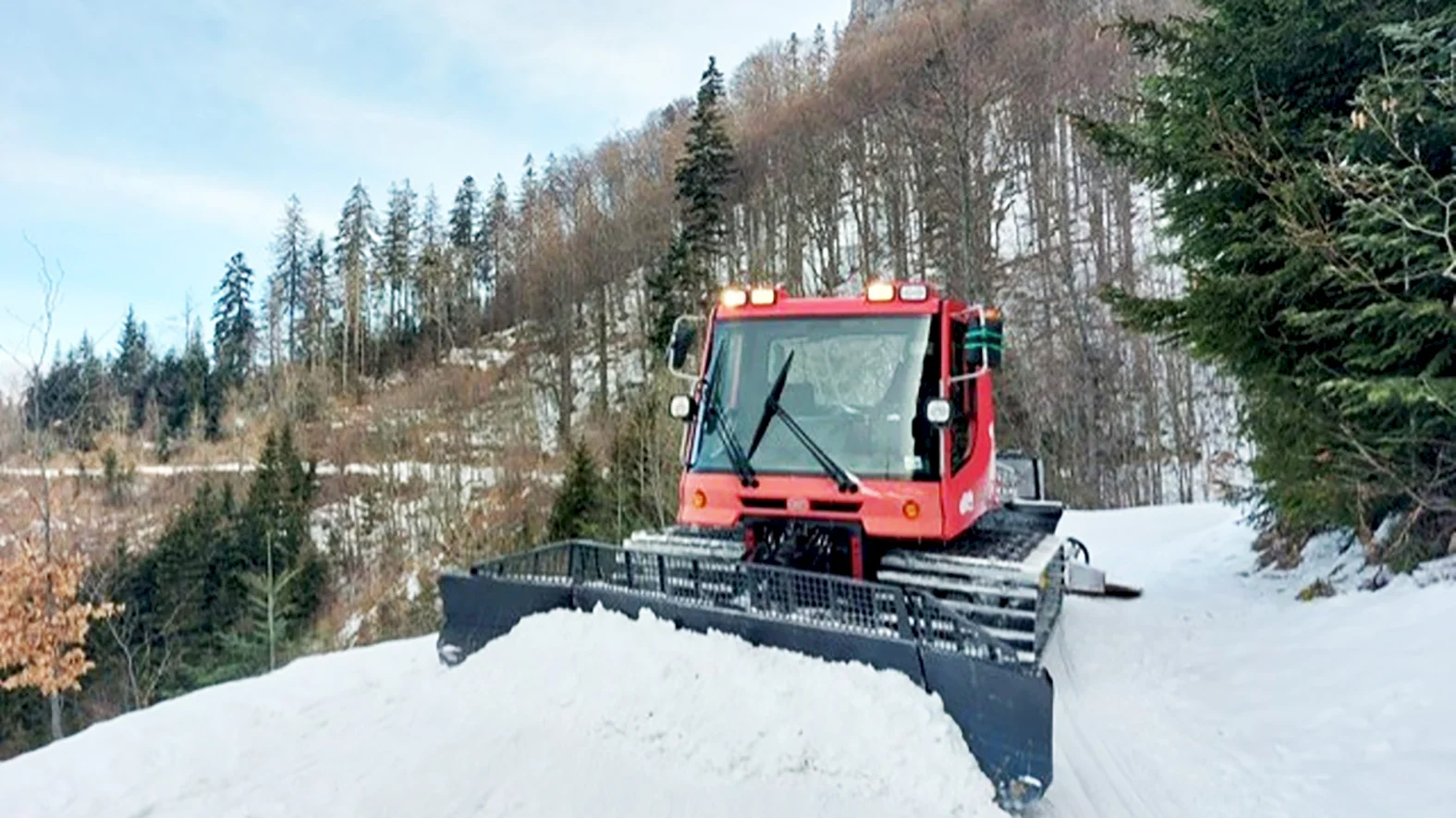 V okolí Banskej Bystrice upravili pred víkendom bežkárske trate a deťom svah