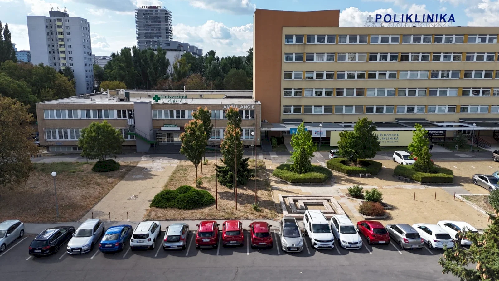 Bratislavský kraj a Farmaceutická fakulta UK otvoria v Ružinove 24-hodinovú lekáreň