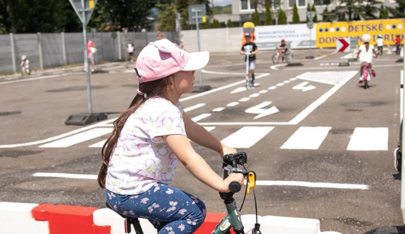 Regionálna správa ciest spúšťa v Banskobystrickom kraji do prevádzky nové dopravné ihrisko